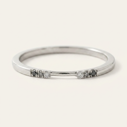 Moissanite 0.12 CT Round Cut Diamond Ring (V-Midcentury)