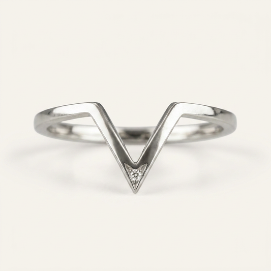 Moissanite 0.03 CT Round Cut Diamond Ring