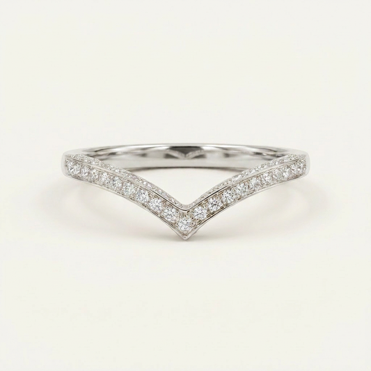 Moissanite 0.18 CT Round Cut Diamond Ring (V-Edwardian)