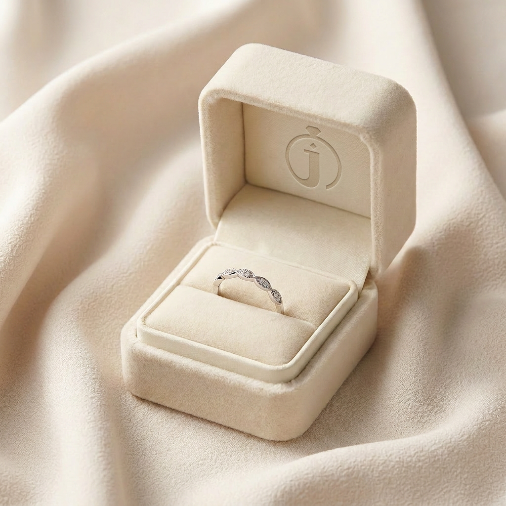 Moissanite 0.15 CT Round Cut Diamond Ring