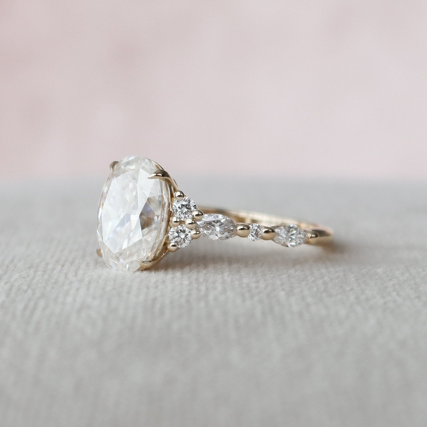 Moissanite 2.0CT Oval Diamond Avant Garde Anniversary Ring - IBIZ Jewel