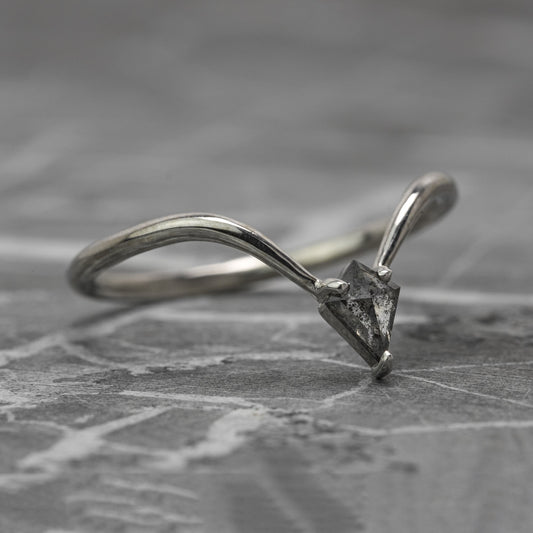 Natural Salt and Paper 0.15CT Kite Diamond Art Nouveau Special Handmade Band