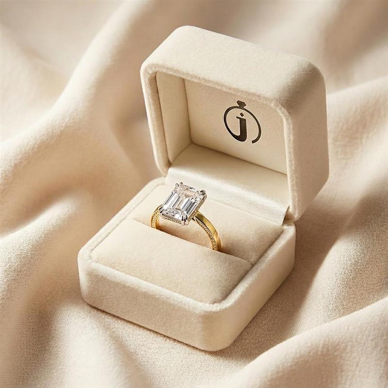 Moissanite 2.00 CT Emerald & Round Cut Diamond Solitaire Ring