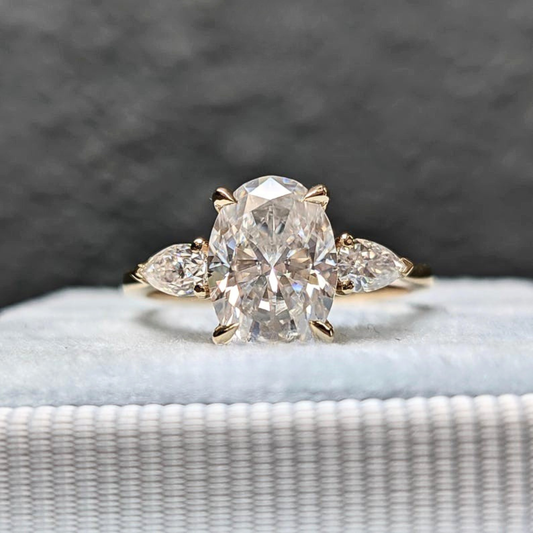 Moissanite 2.00 Ct Three Stone Oval Cut Diamond Engagement Ring
