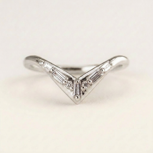 Moissanite 0.19 CT Baguette & Round Cut Diamond Ring (V-Minimalist)