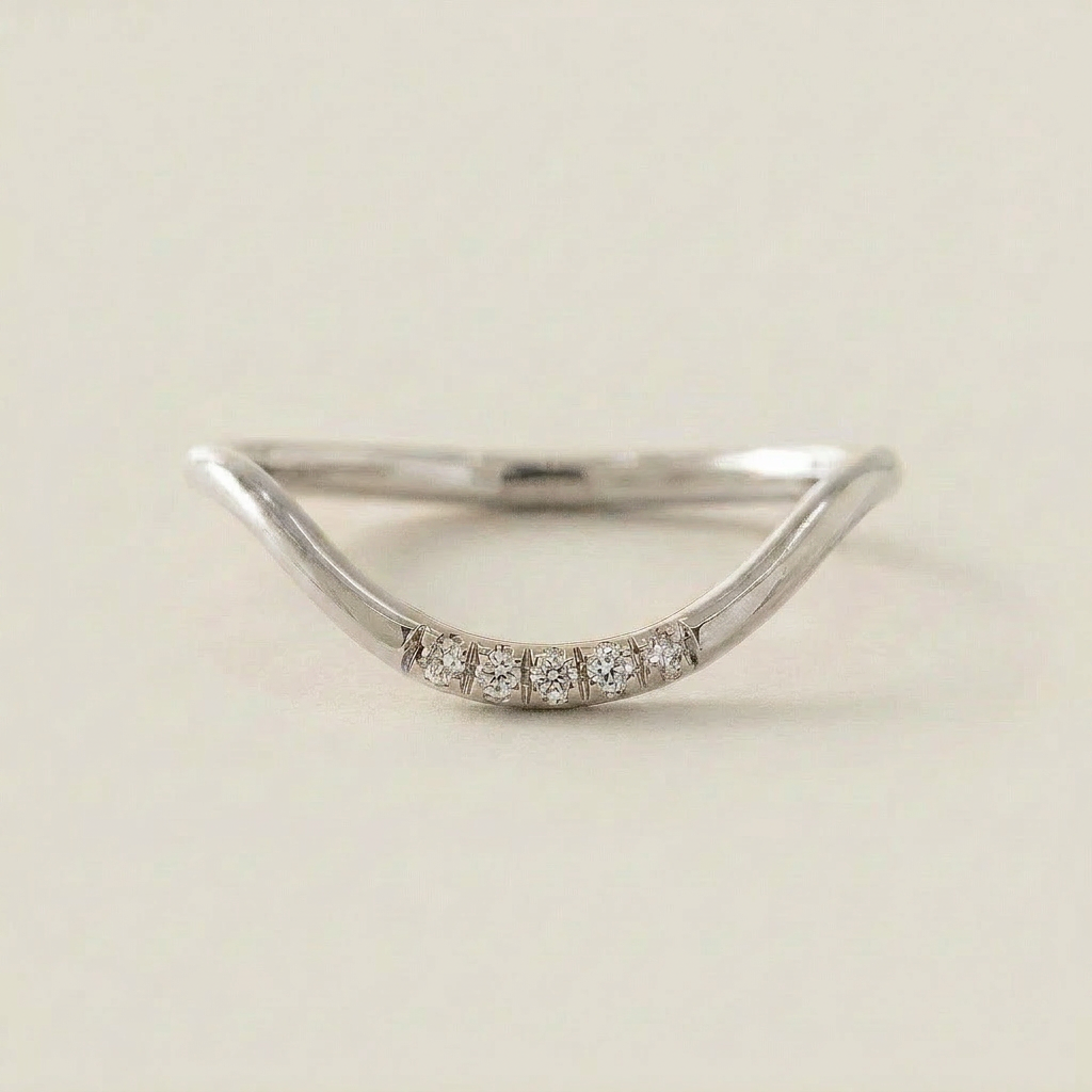Moissanite 0.10 CT Round Cut Diamond Ring (V-Midcentury)