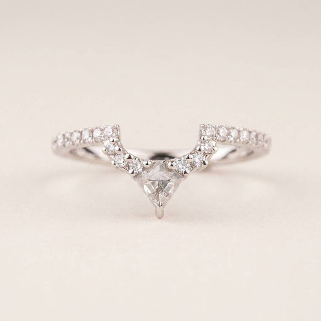 Moissanite 0.40 CT Kite & Round Cut Diamond Ring