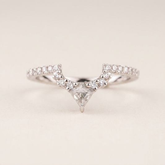 Moissanite 0.40 CT Kite & Round Cut Diamond Ring