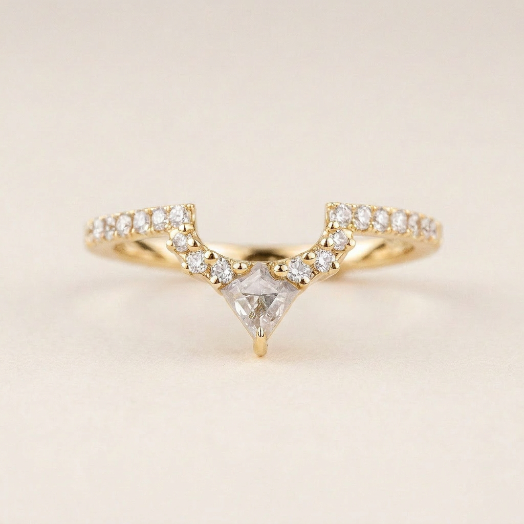 Moissanite 0.40 CT Kite & Round Cut Diamond Ring