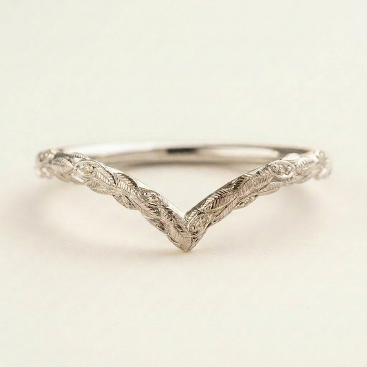 Moissanite 0.10 CT Round Cut Diamond Ring (V-Minimalist)