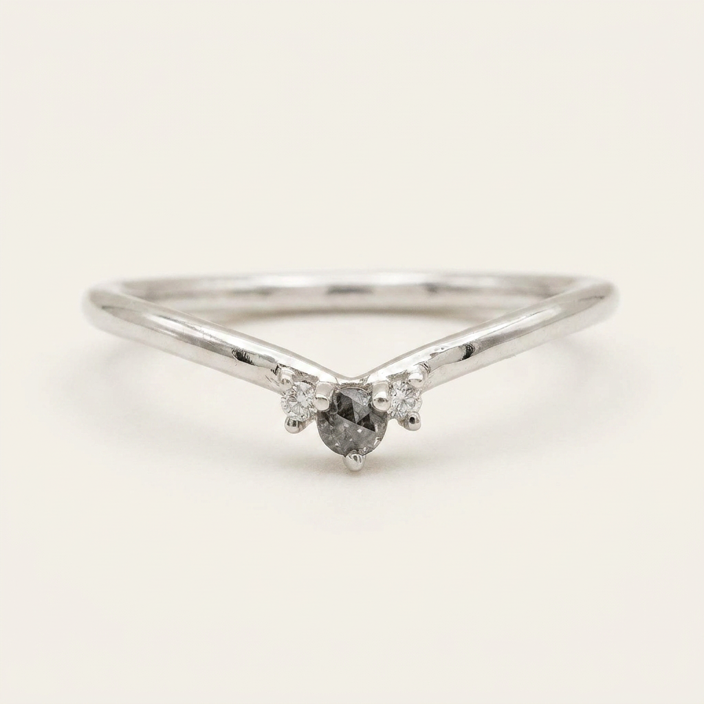 0.15 CT Round Cut Salt and Pepper Diamond Ring