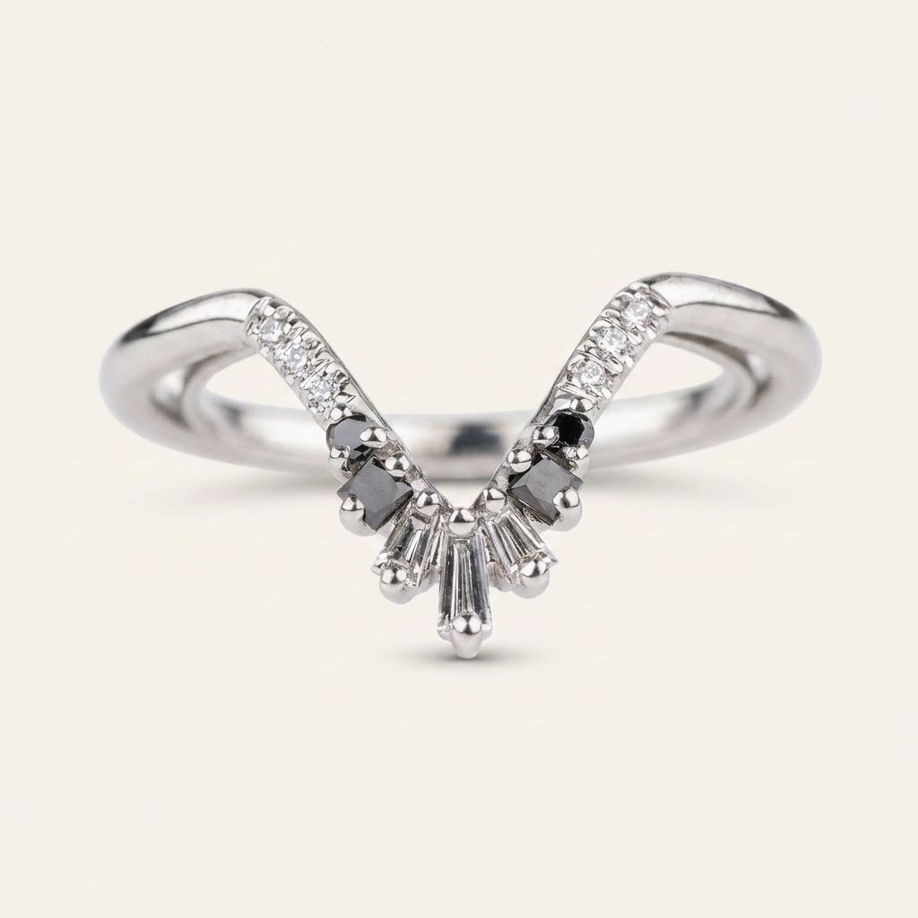 Moissanite 0.20 CT Baguette & Round Cut Diamond Ring (V-Brutalist)