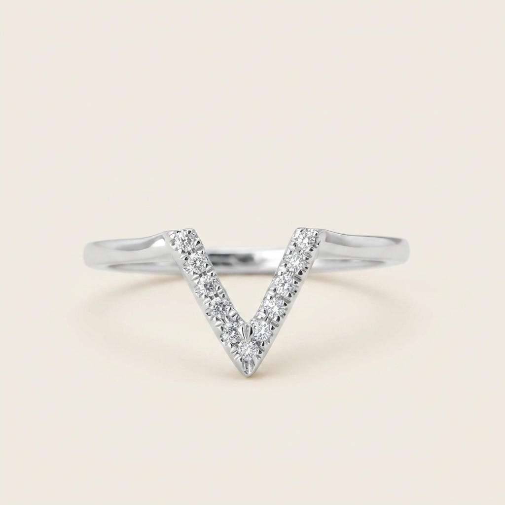 Moissanite 0.11 CT Round Cut Diamond Ring