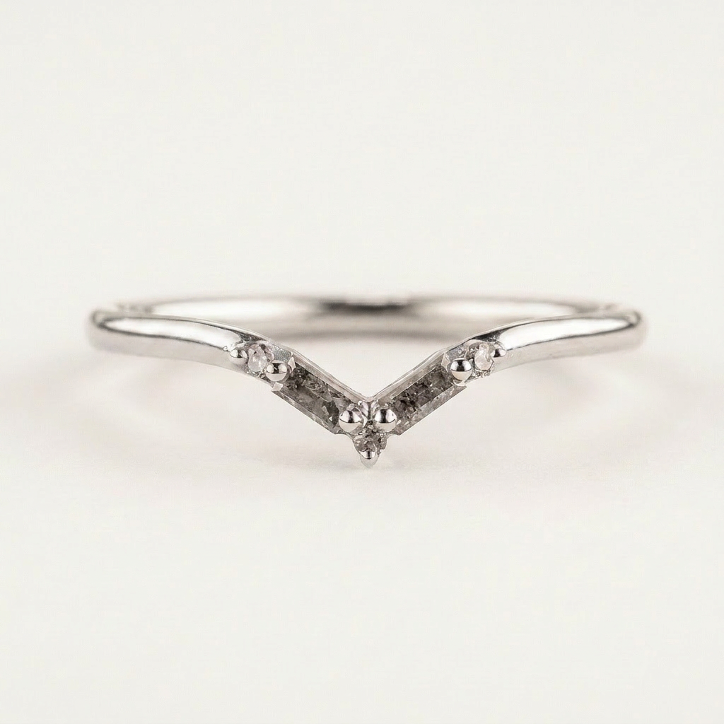 0.15 CT Baguette & Round Cut Salt and Pepper Diamond Ring