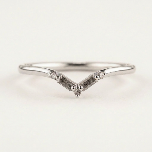 0.15 CT Baguette & Round Cut Salt and Pepper Diamond Ring