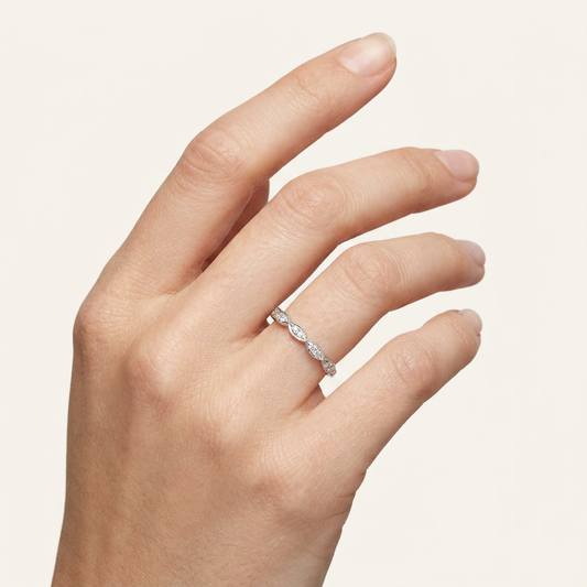 Moissanite 0.15 CT Round Cut Diamond Ring
