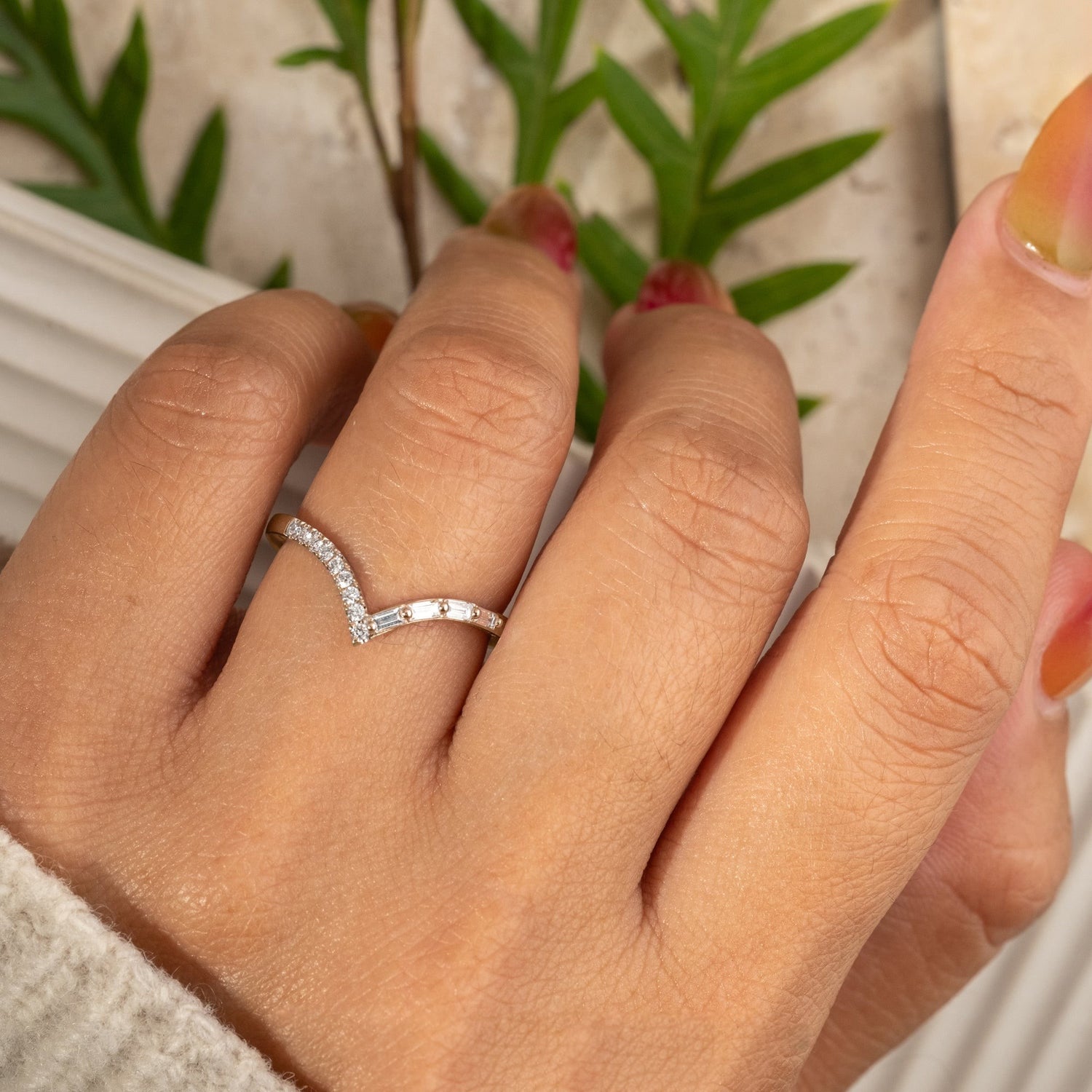 Moissanite 0.25CT Round &amp; Baguette Diamond Art Deco Valentine Gift Band