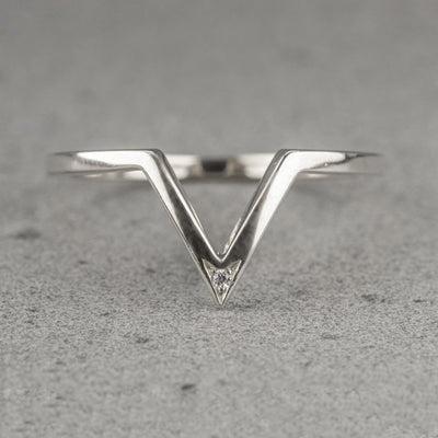 Moissanite 0.03CT Round Diamond Celtic Top Rated Band