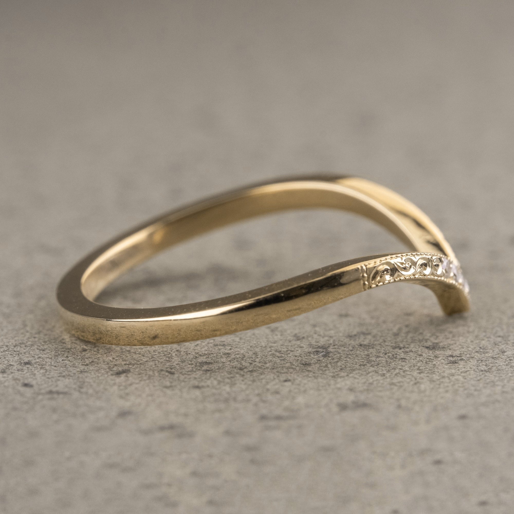 Moissanite 0.14CT ronde diamant brutalist jubileumband