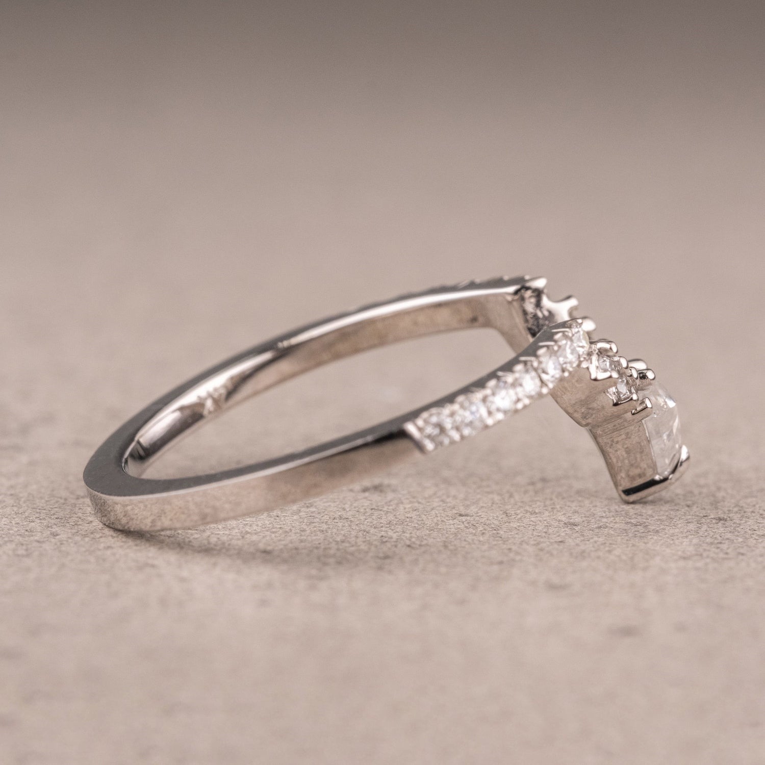 Moissanite 0.40CT Kite Diamond Gothic Wedding Band