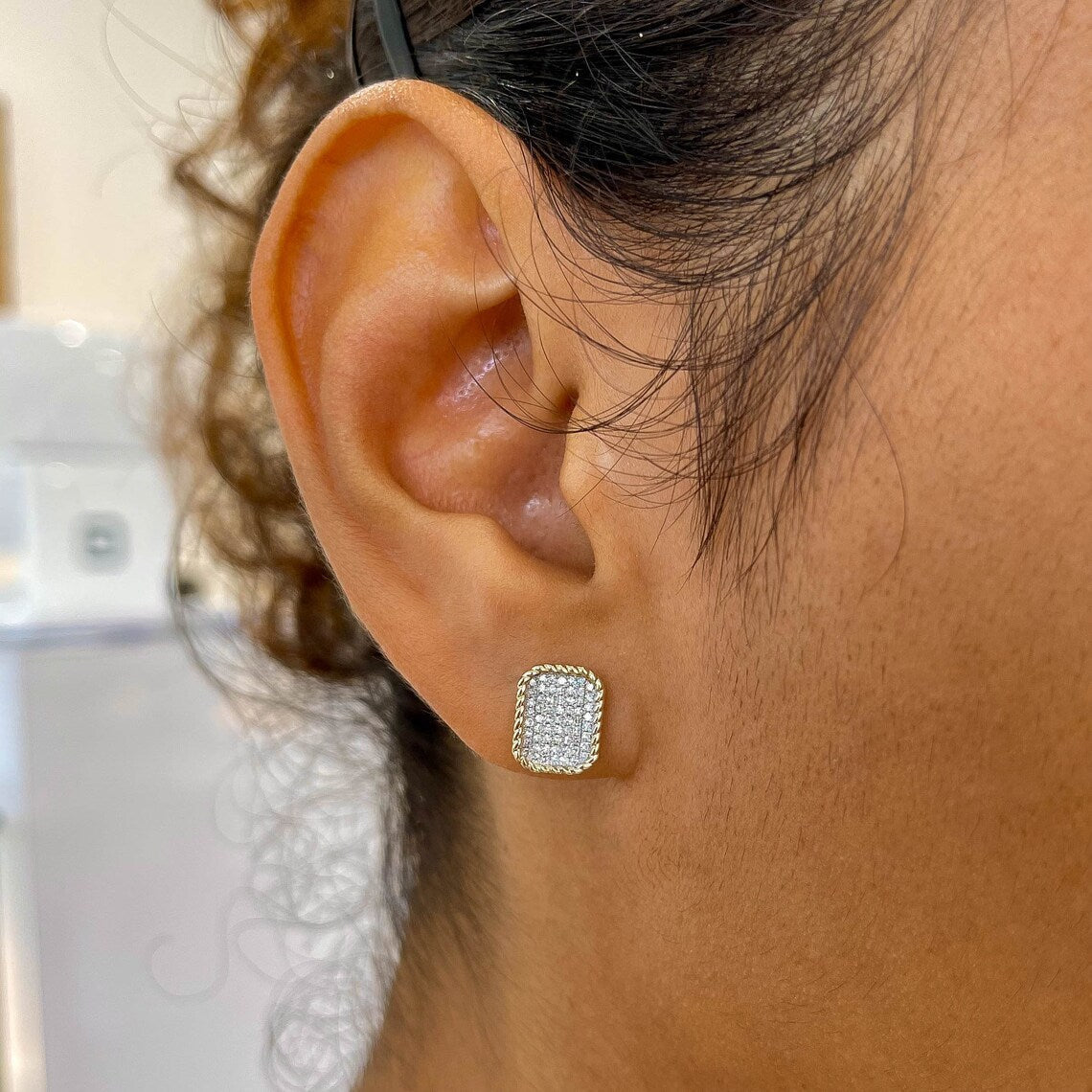Moissanite 0.37CT Round Diamond Fashion Earring