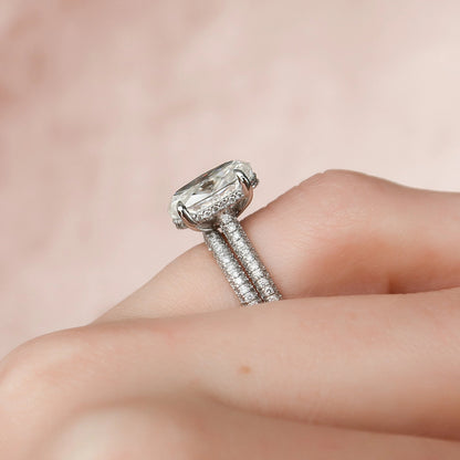 Moissanite 3.50 CT Oval Diamond Boho &amp; Hippie Engagement Ring