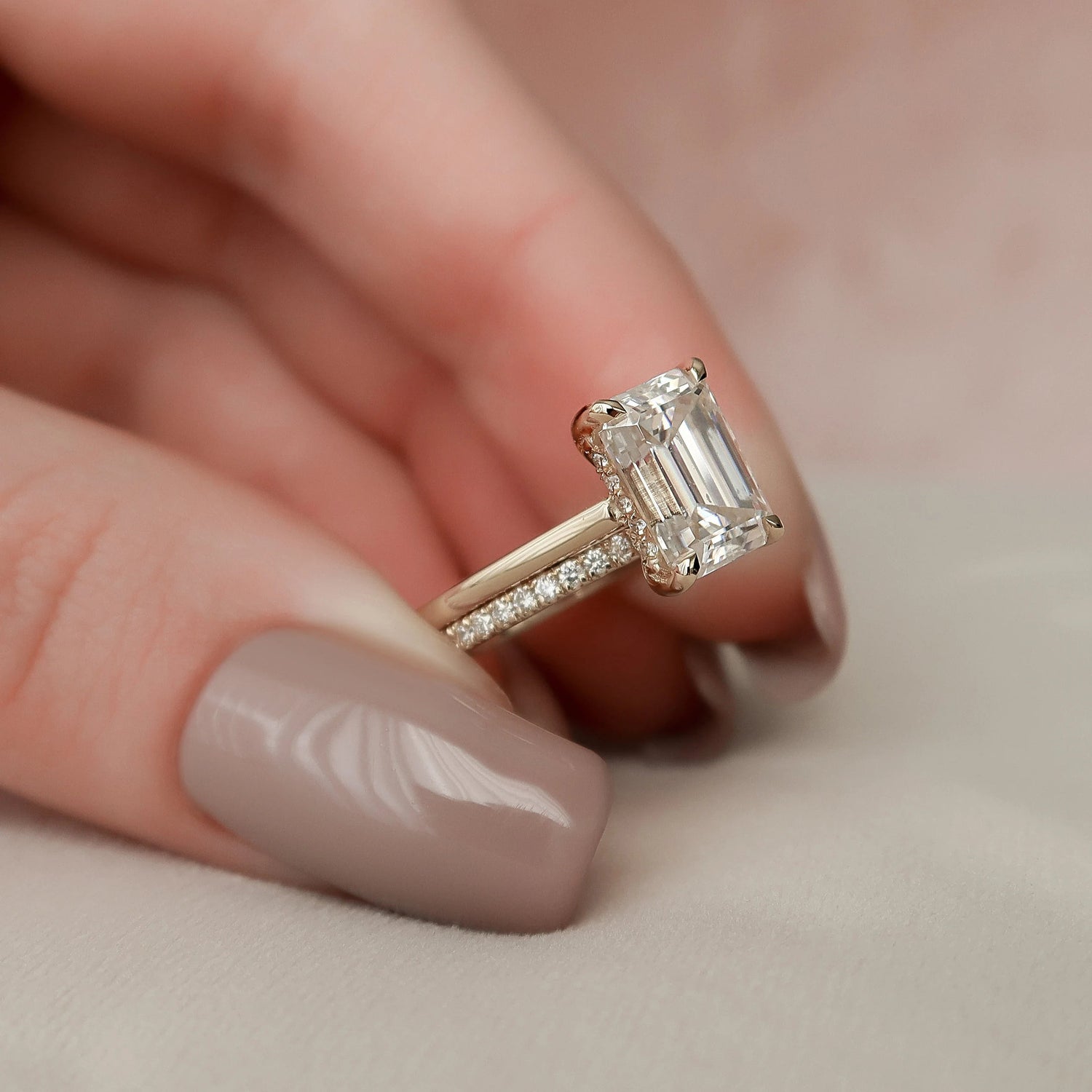 Moissanite 3.0 CT Emerald Diamond Boho &amp; Hippie Handmade Ring