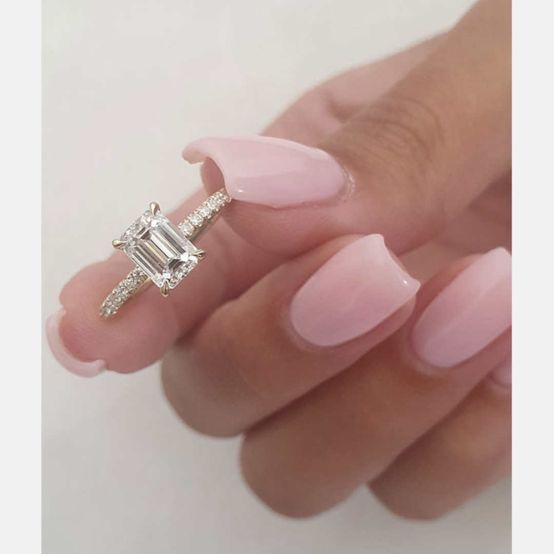 Moissanite 1.25CT Smaragd Diamant Avant Garde Jubileum Ring