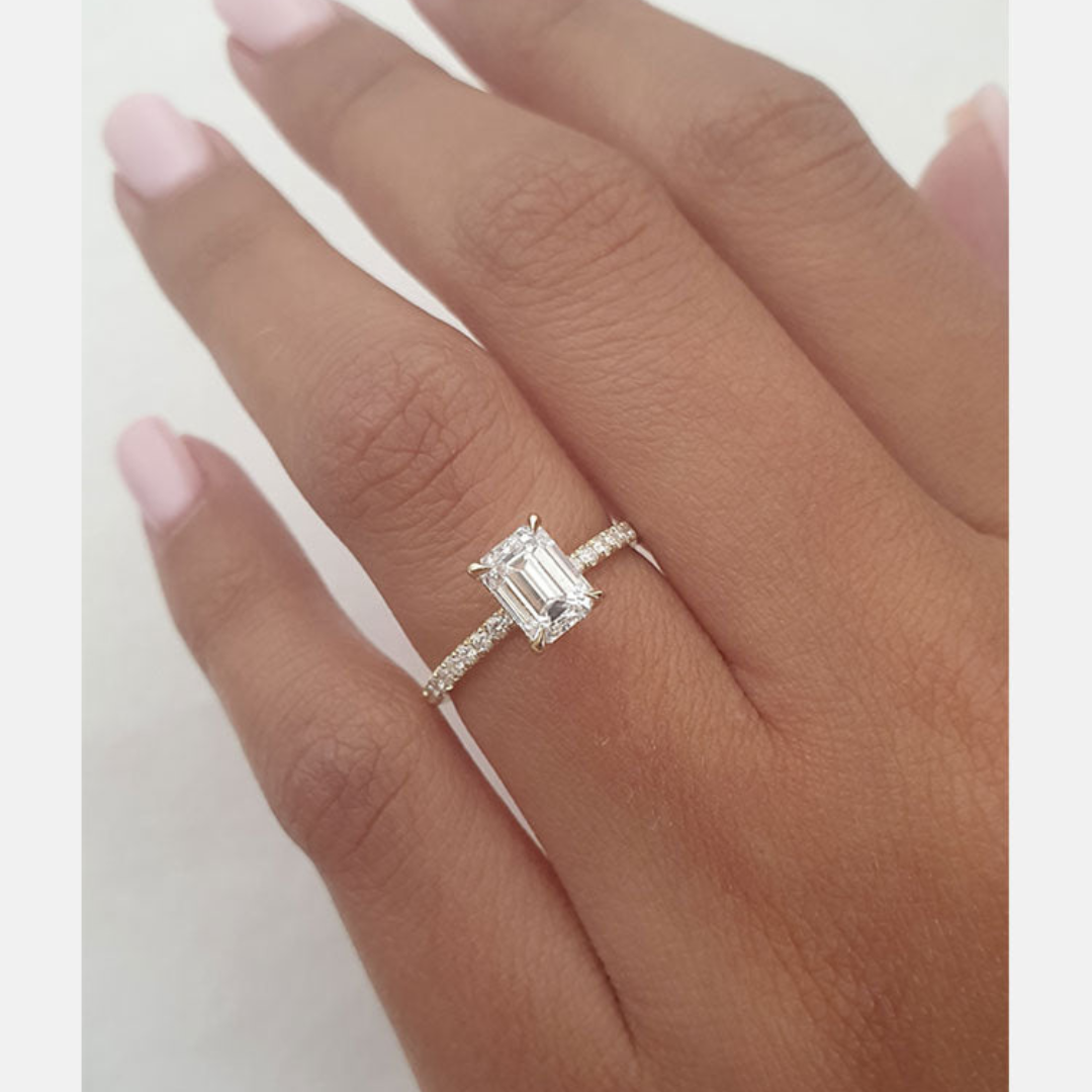 Moissanite 1.25CT Smaragd Diamant Avant Garde Jubileum Ring