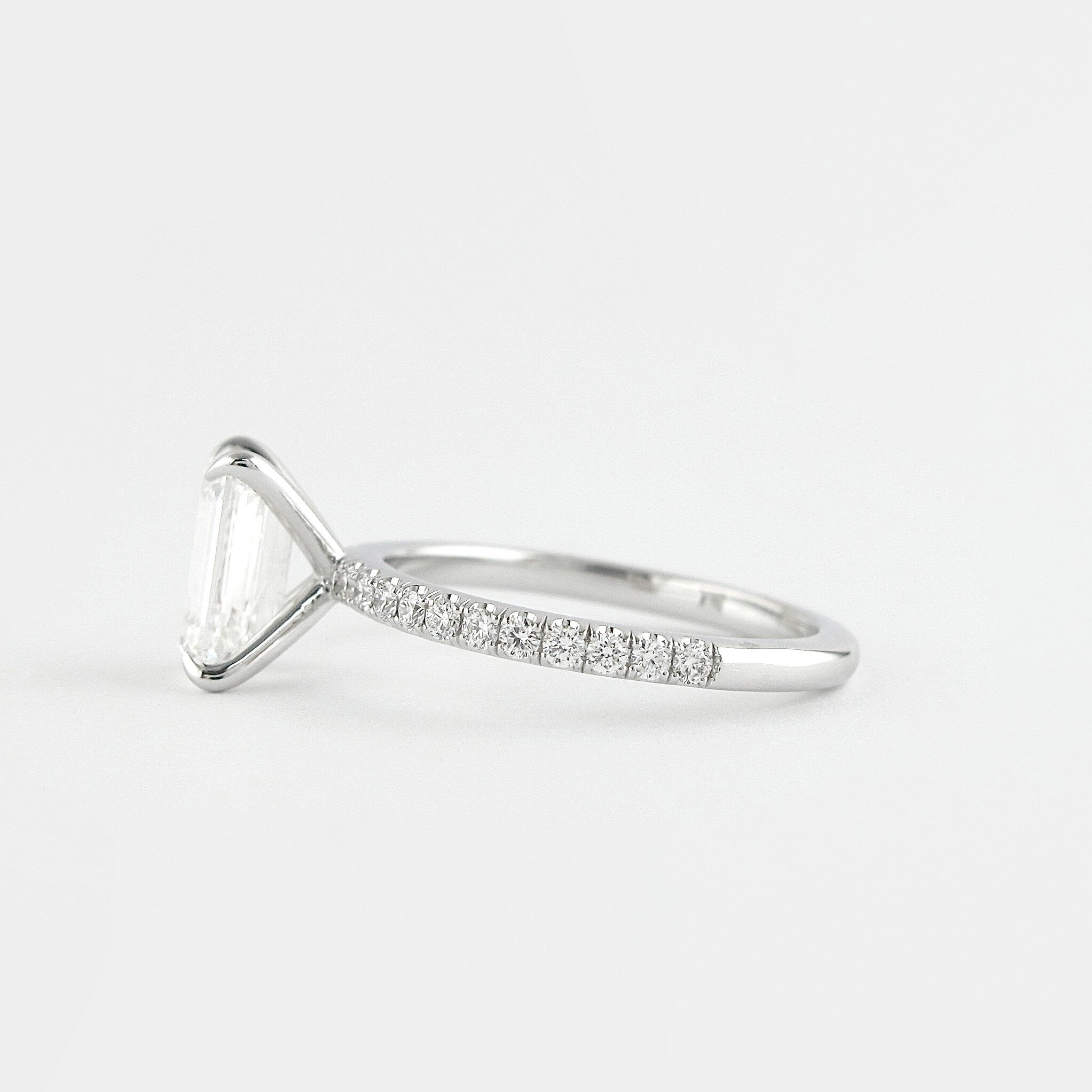 Moissanite 1.60CT Smaragd Diamant Art Deco Jubileumring