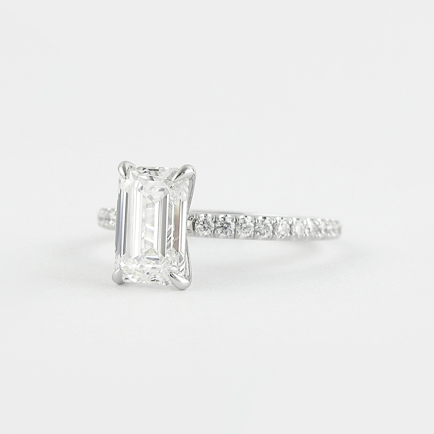 Moissanite 1.60CT Smaragd Diamant Art Deco Jubileumring