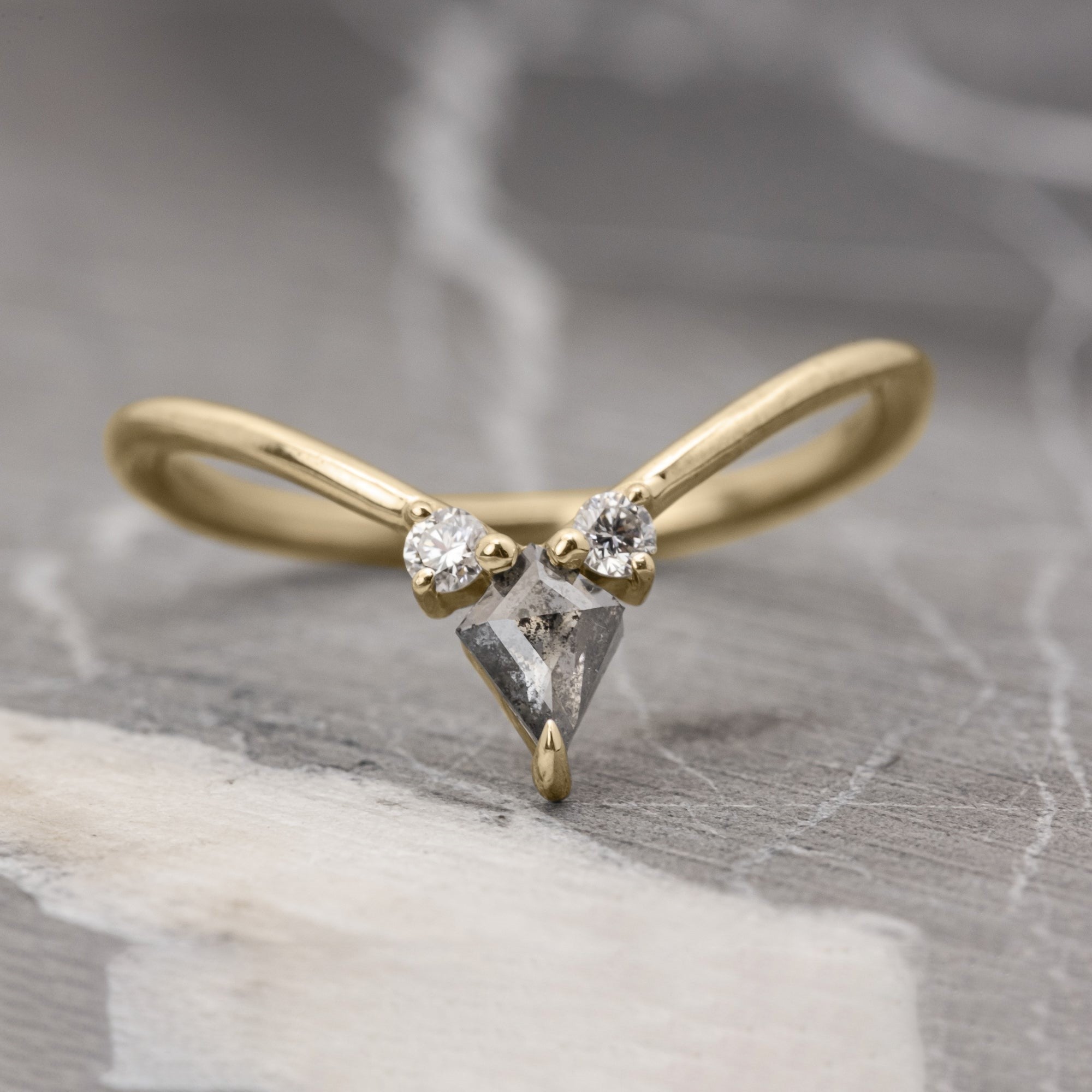 Natural Salt and Paper 0.20CT Kite Diamond Mid-Century Birthday Gift Band