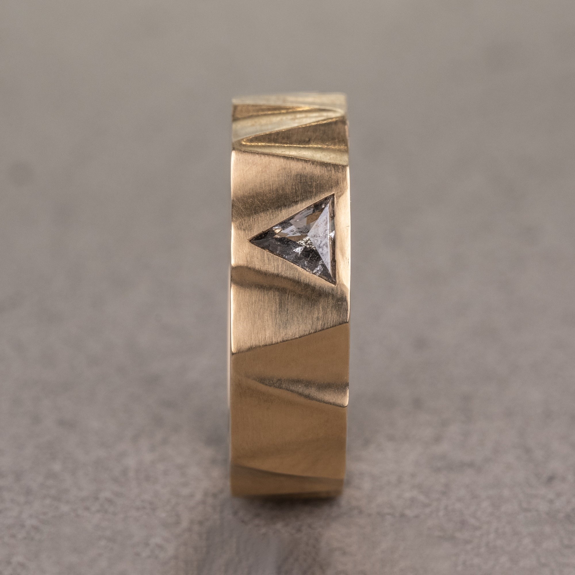 Natural Salt and Paper 0.10CT Triangle Diamond Mid-Century Special Gift Band