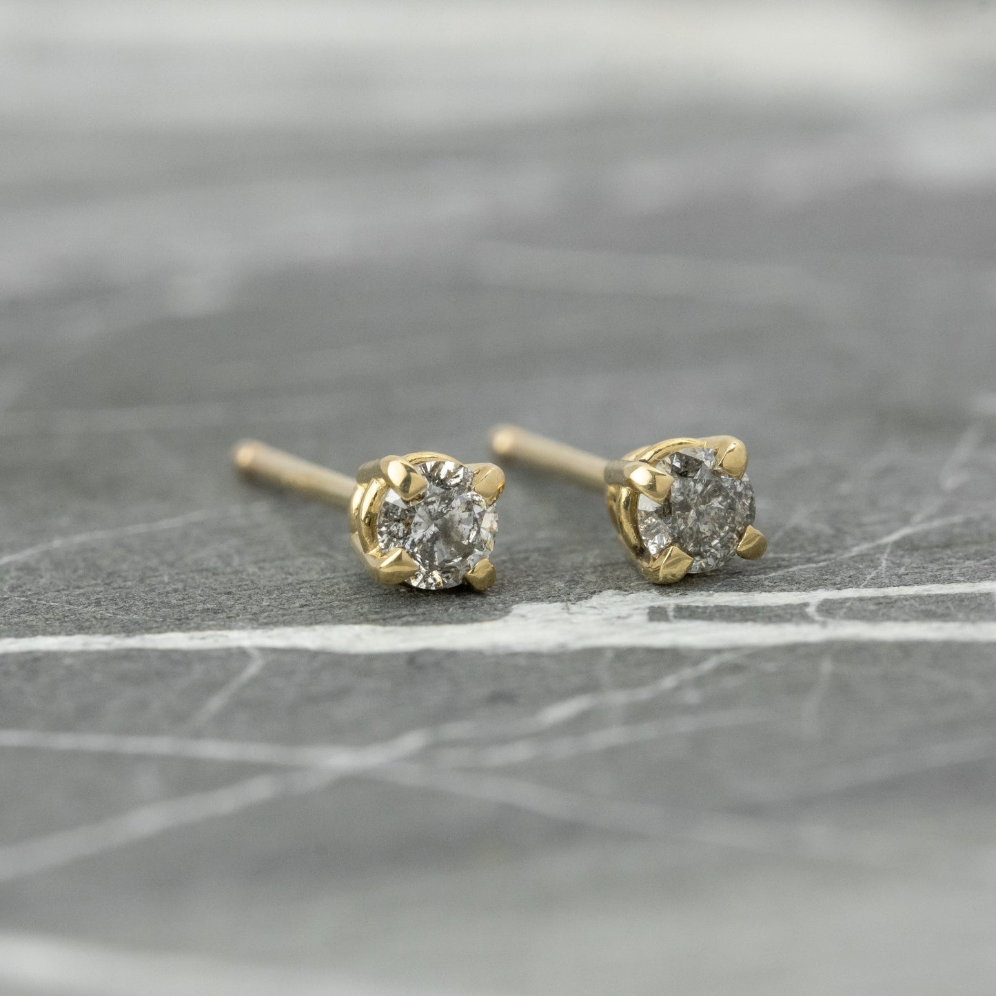 Natural Salt And Pepper 0.80CT Round Diamond Stud Earring