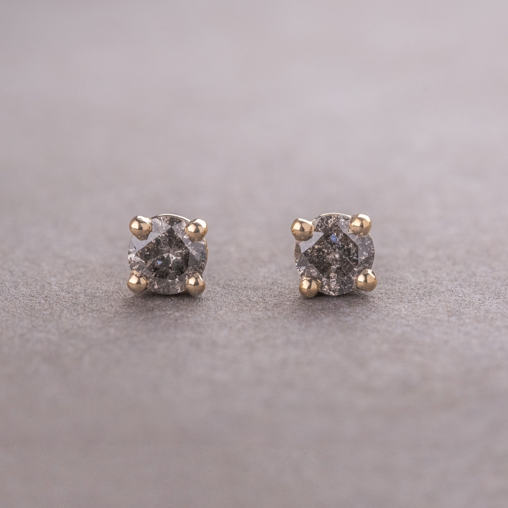 Natural Salt And Pepper 0.80CT Round Diamond Stud Earring