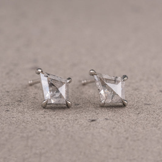 Natural Salt And Pepper 0.61CT Kite Diamond Stud Earring