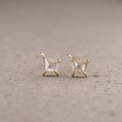 Natural Salt And Pepper 0.31CT Kite Diamond Stud Earring