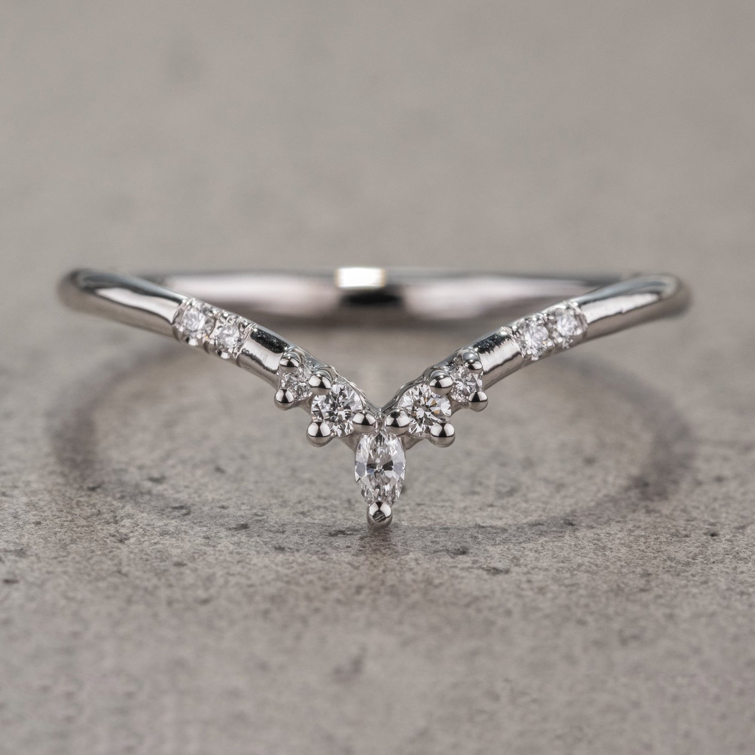 Natuurlijke zout- en peperring met ronde diamanten van 1,29 karaat, boho en hippie