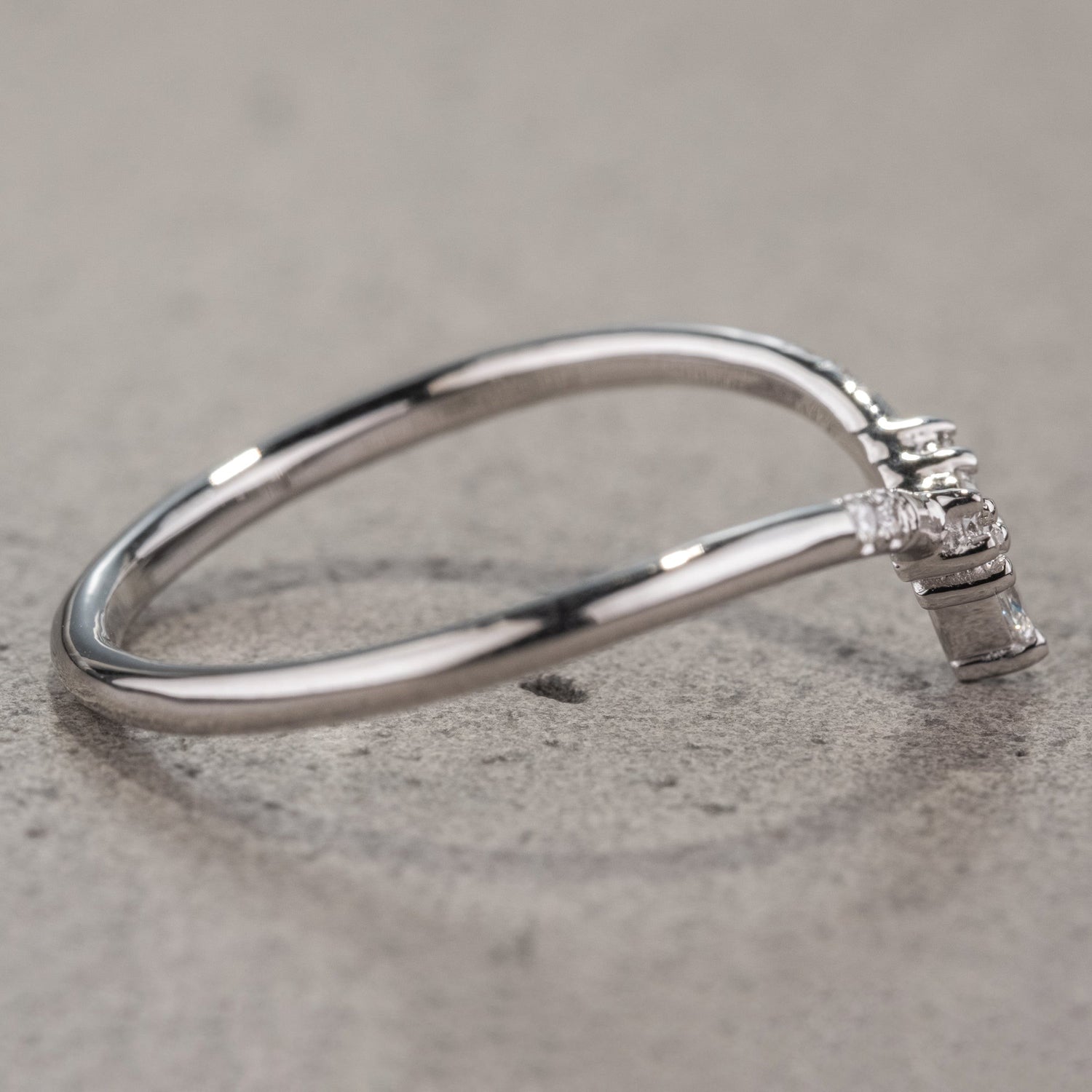 Natuurlijke zout- en peperring met ronde diamanten van 1,29 karaat, boho en hippie