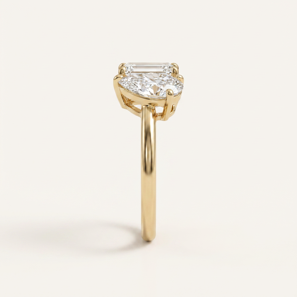 Lab Grown 2.50 CT Emerald & Pear Cut Diamond Toi Et Moi Ring