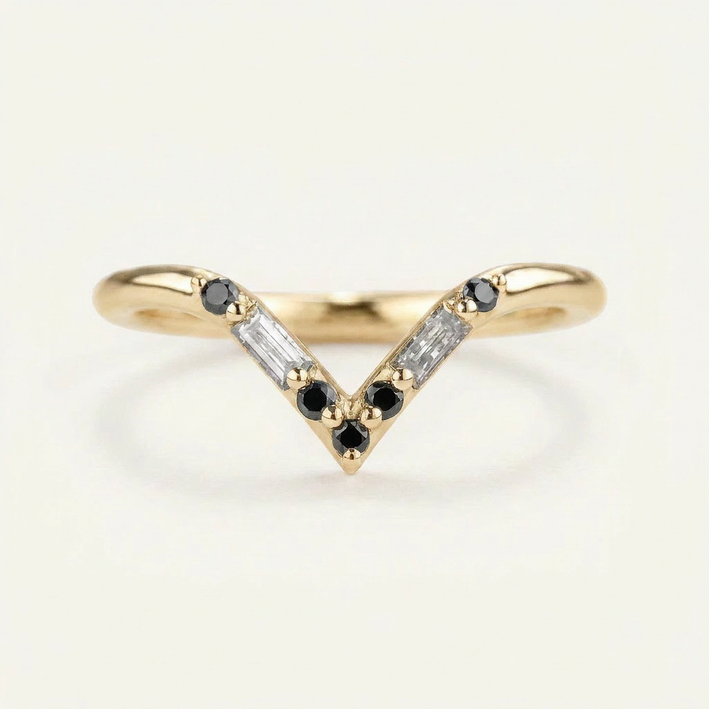 0.19 CT Baguette & Round Cut Salt and Pepper Diamond Ring