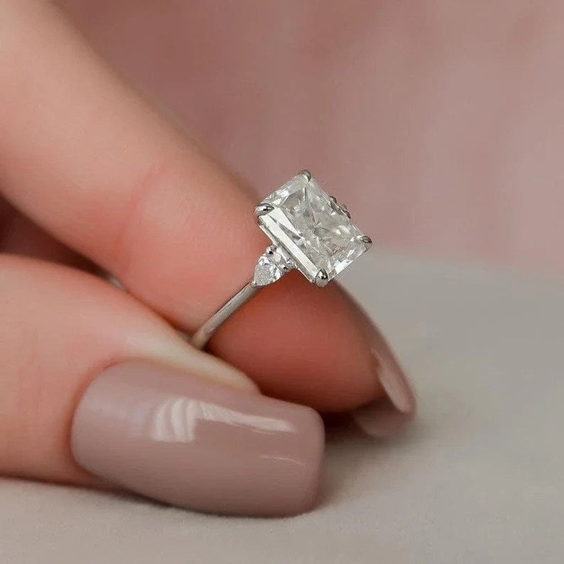 Lab Grown 2.05CT Radiant Cut Diamond Art Deco Unieke Verlovingsring | Handgemaakte ring | Jubileumring